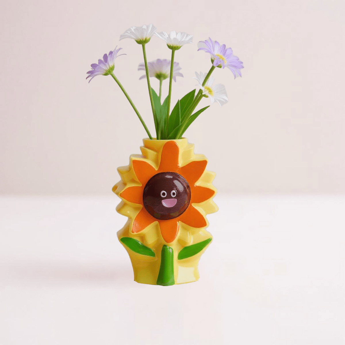 Halo Apollō Flower Vase x Leeeeee Toy Ceramic Third Drawer Down Studio 