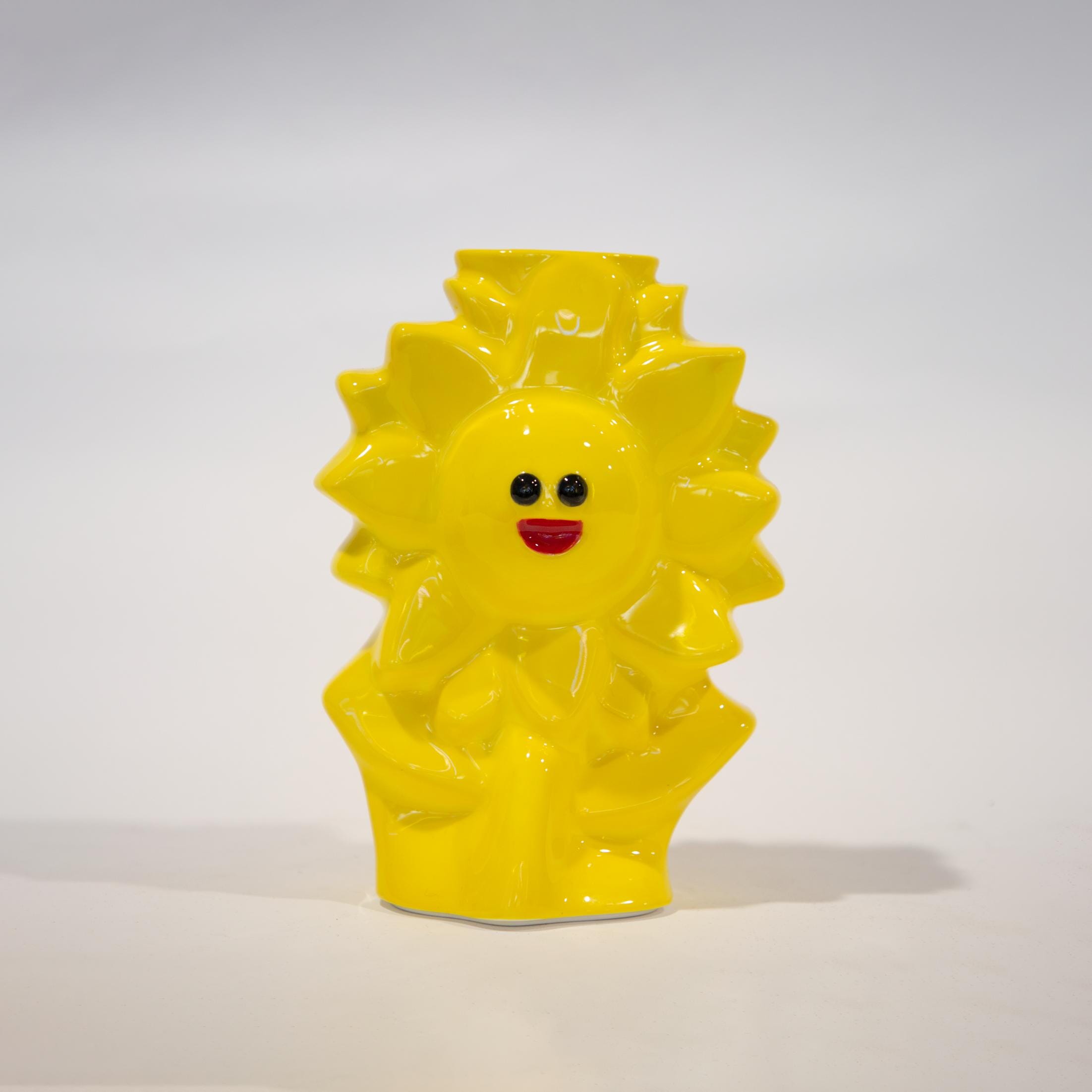 Halo Apollō Flower Vase x Leeeeee Toy Ceramic Third Drawer Down Studio 