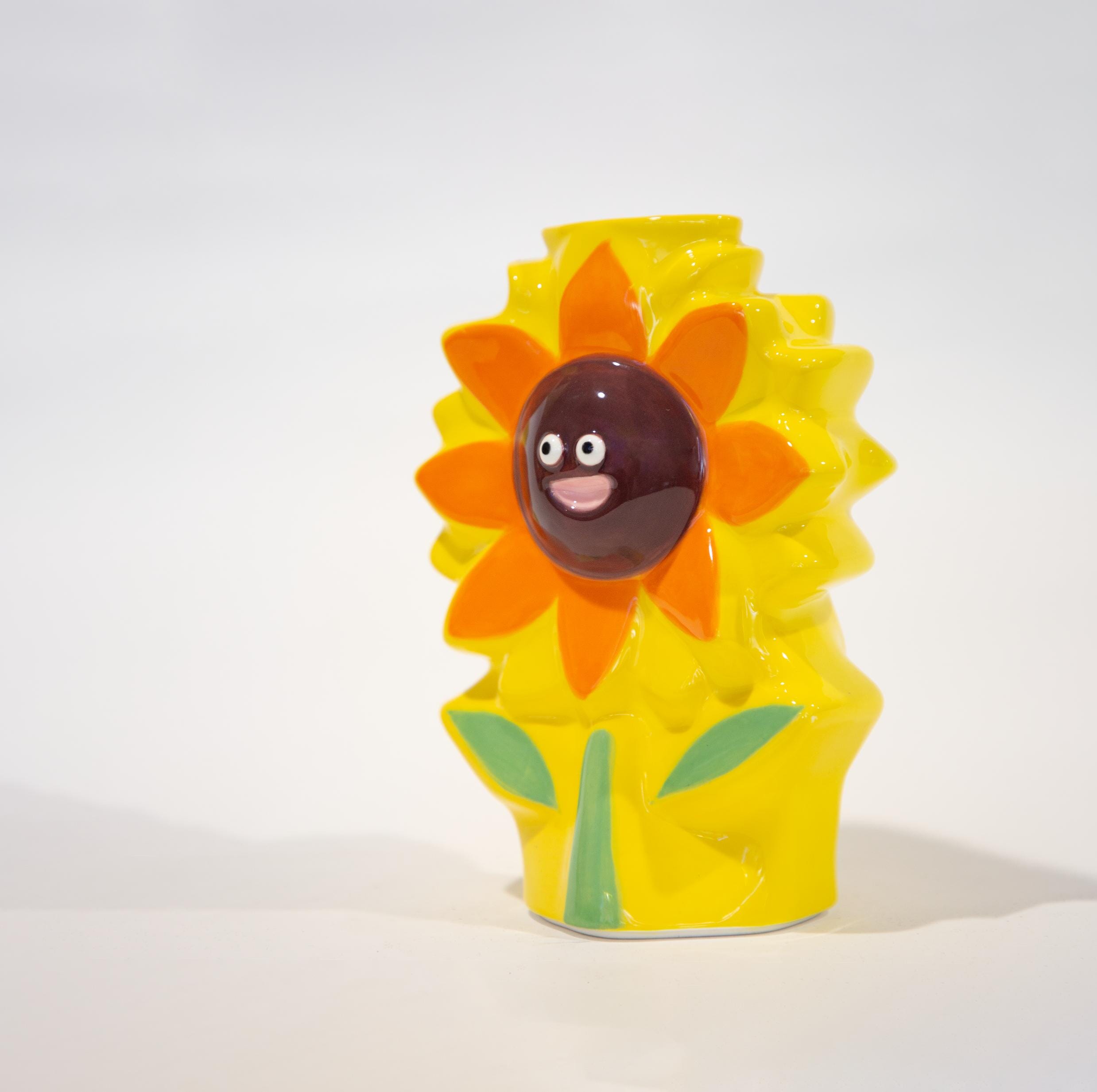 Halo Apollō Flower Vase x Leeeeee Toy Ceramic Third Drawer Down Studio 